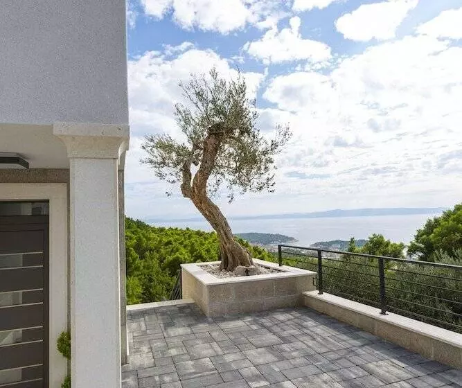 Villa Romance