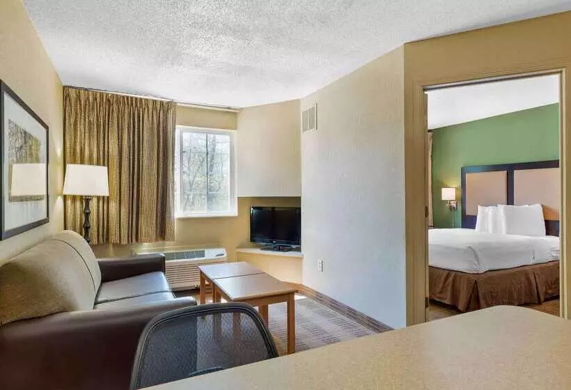 Отель Extended Stay America Suites Boston Peabody