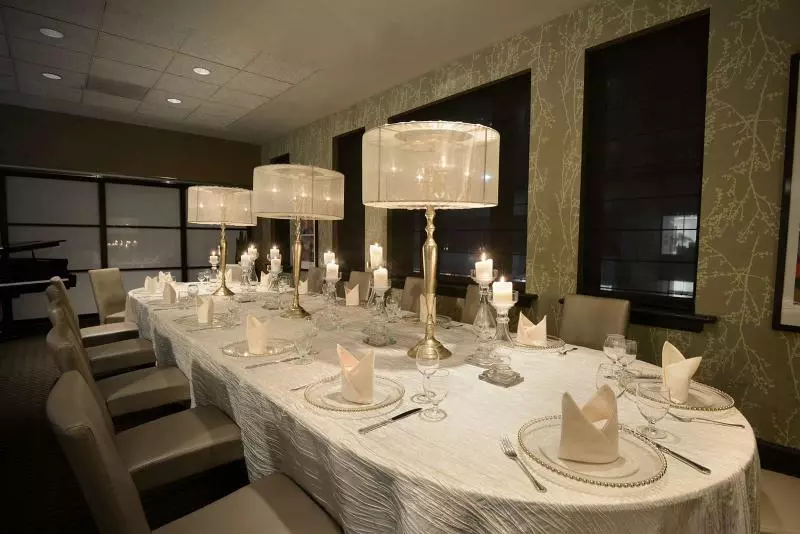 Magnolia Hotel Downtown Dallas