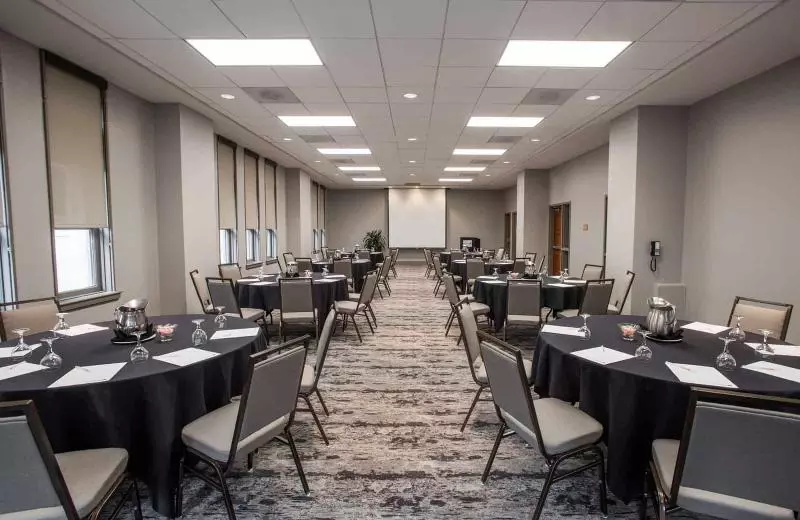 Magnolia Hotel Downtown Dallas