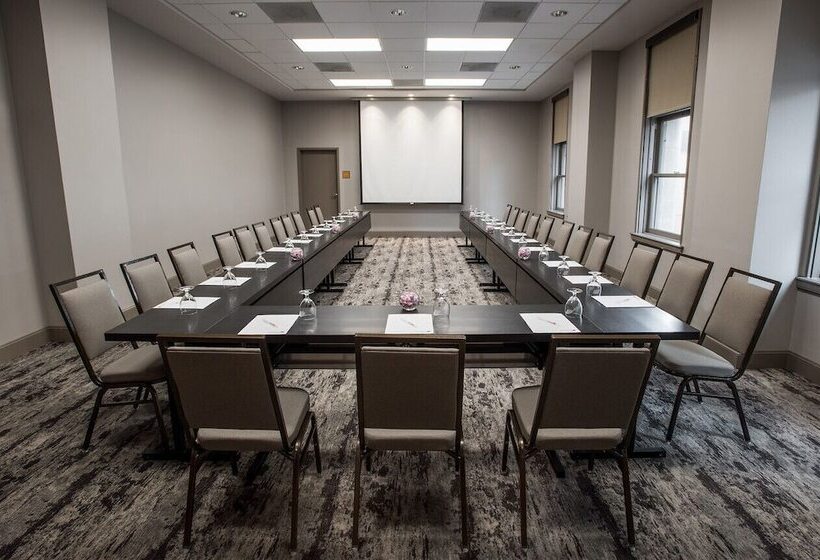 Magnolia Hotel Downtown Dallas