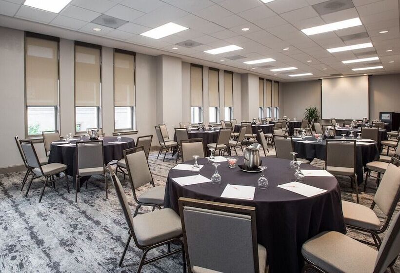 Magnolia Hotel Downtown Dallas