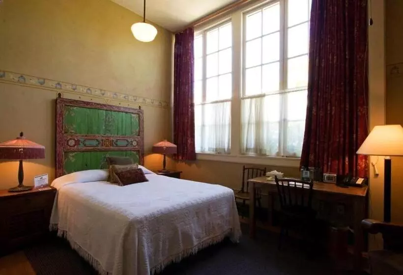 Отель Mcmenamins Kennedy School