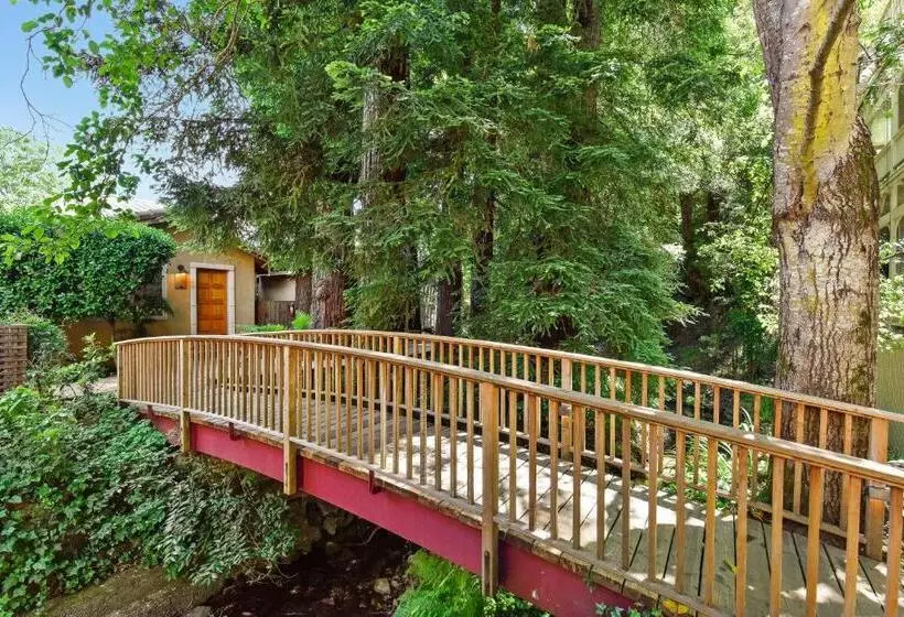 בית מלון כפרי Mill Valley Inn