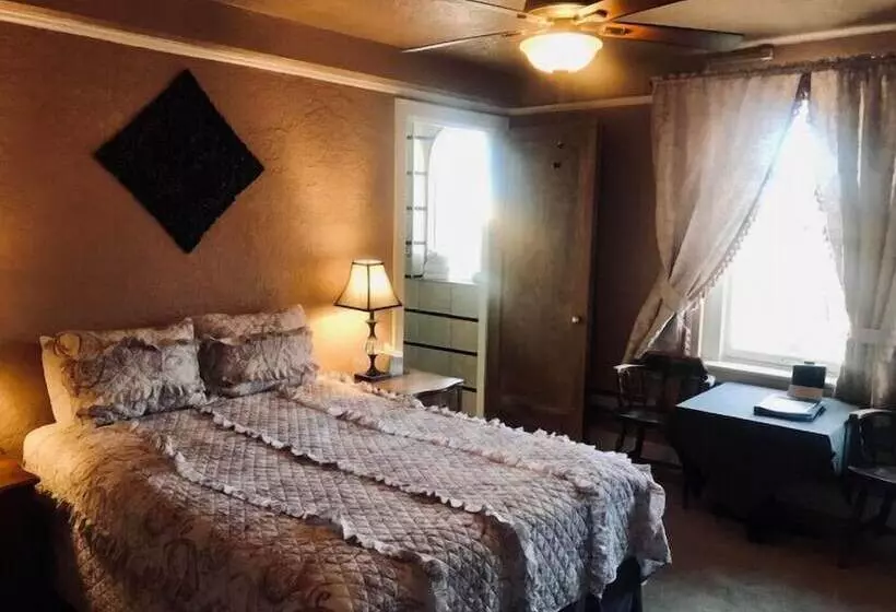 Отель Monte Vista