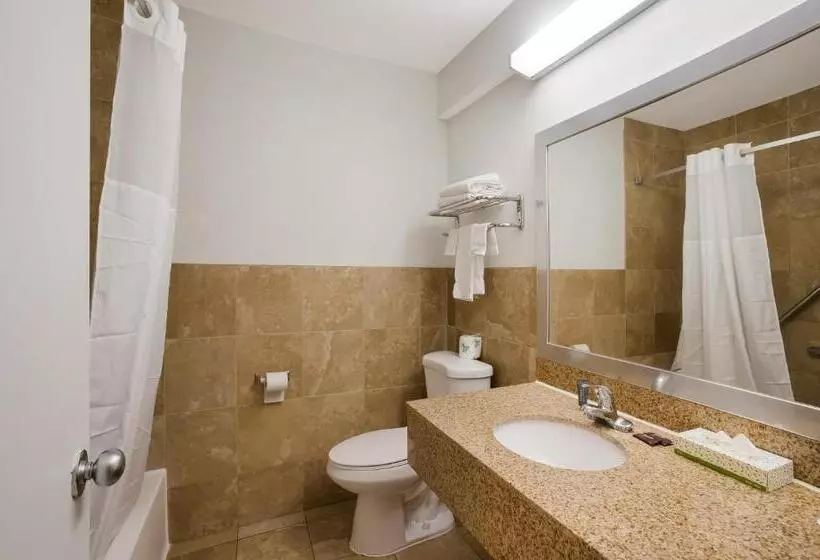 בית מלון כפרי Econo Lodge