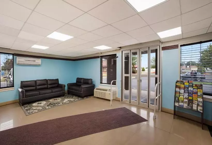 בית מלון כפרי Econo Lodge