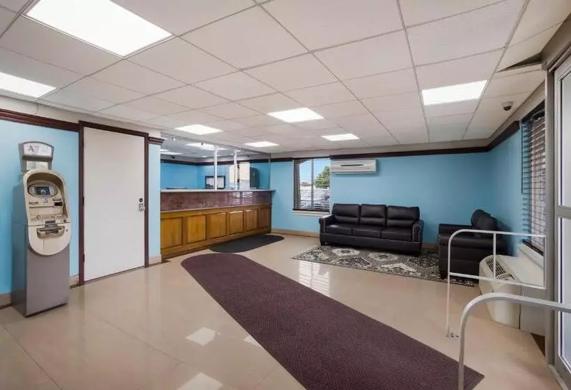 בית מלון כפרי Econo Lodge