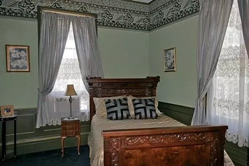 Mcclelland Priest B&b Inn