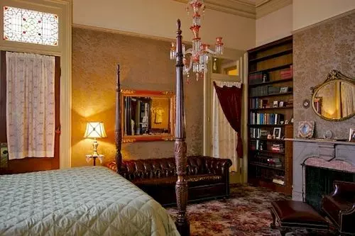 Mcclelland Priest B&b Inn