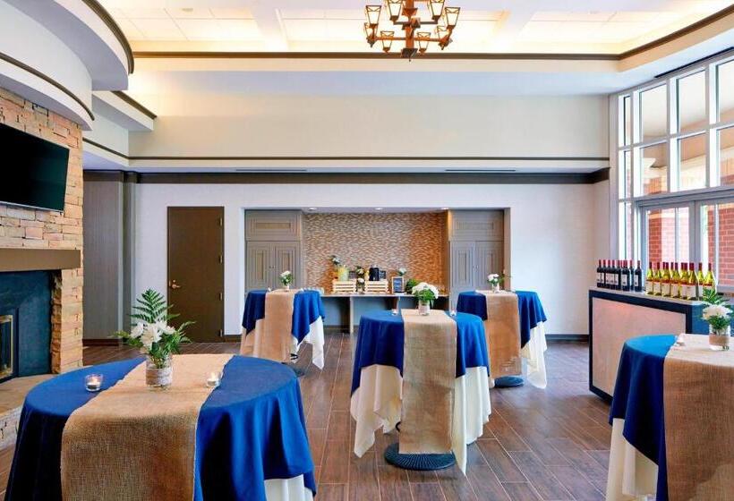 Meadowview Marriott Conference Resort And Convention Center