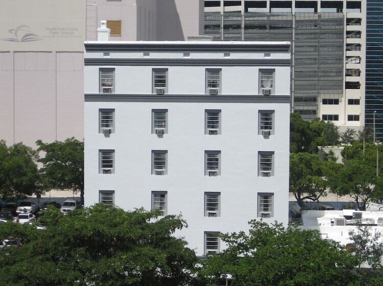 Miami Sun Hotel Downtown/port Of Miami