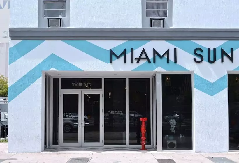 Miami Sun Hotel   Downtown/port Of Miami