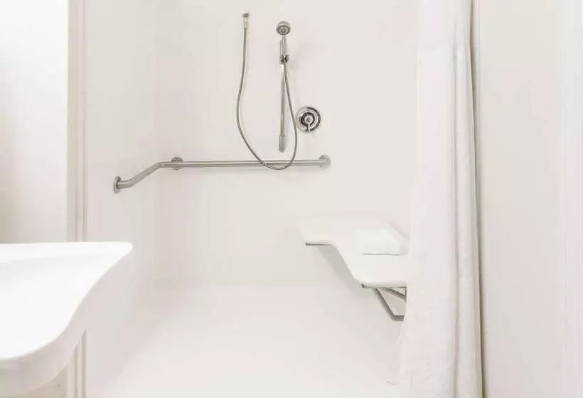 Microtel Inn By Wyndham Wilson