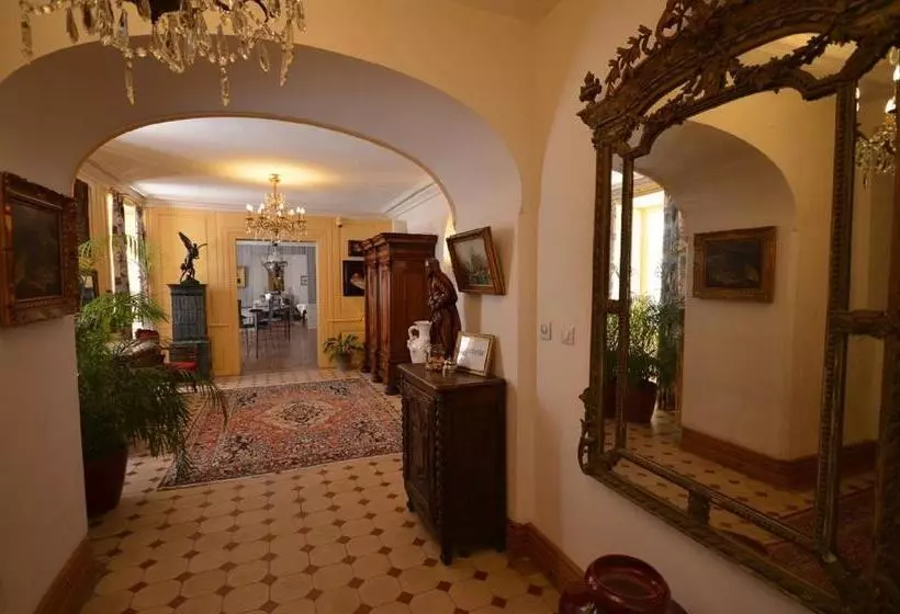 ベッドアンドブレックファースト Chambres D'hôtes Château De Grunstein