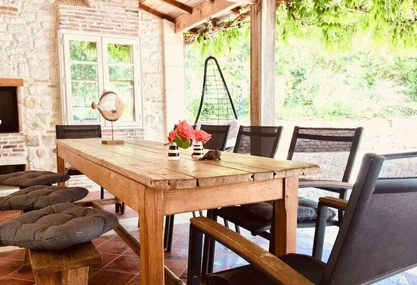 Aamiaismajoitus (B&B) Le Logis De La Brumanderie   Saintes