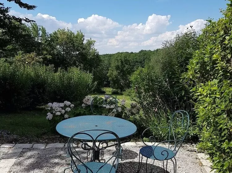 Aamiaismajoitus (B&B) Le Logis De La Brumanderie   Saintes