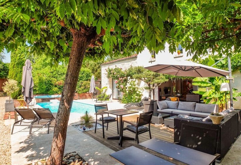 مبيت وإفطار Le Logis De La Brumanderie   Saintes