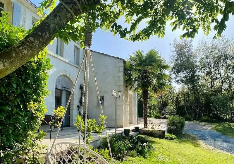 Aamiaismajoitus (B&B) Le Logis De La Brumanderie   Saintes