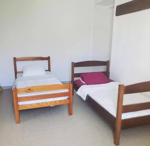 Retkeilymaja Home Saint Roch