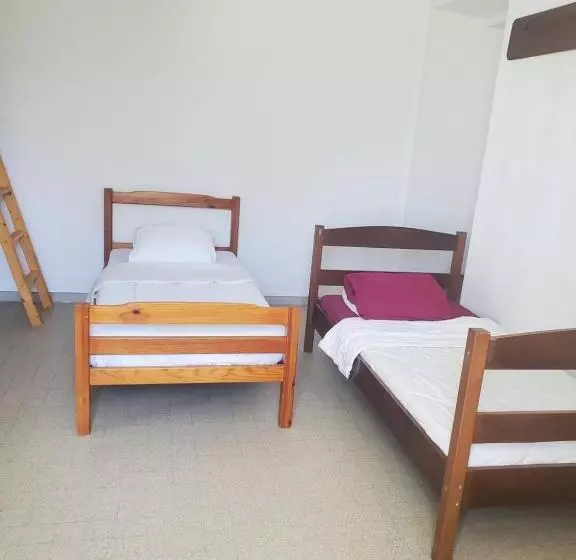 Retkeilymaja Home Saint Roch