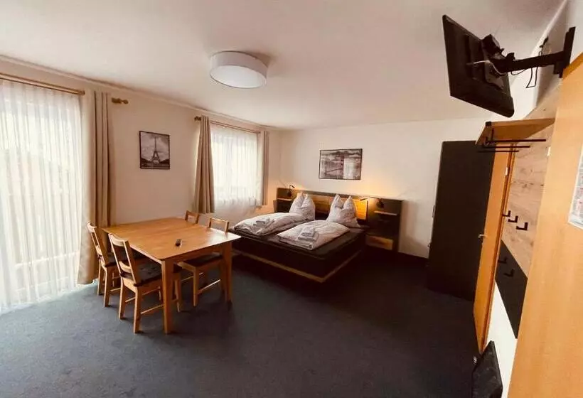 هتل Haus Heimat Wagrain