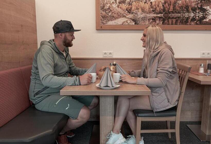 בית מלון כפרי Haus Heimat Wagrain