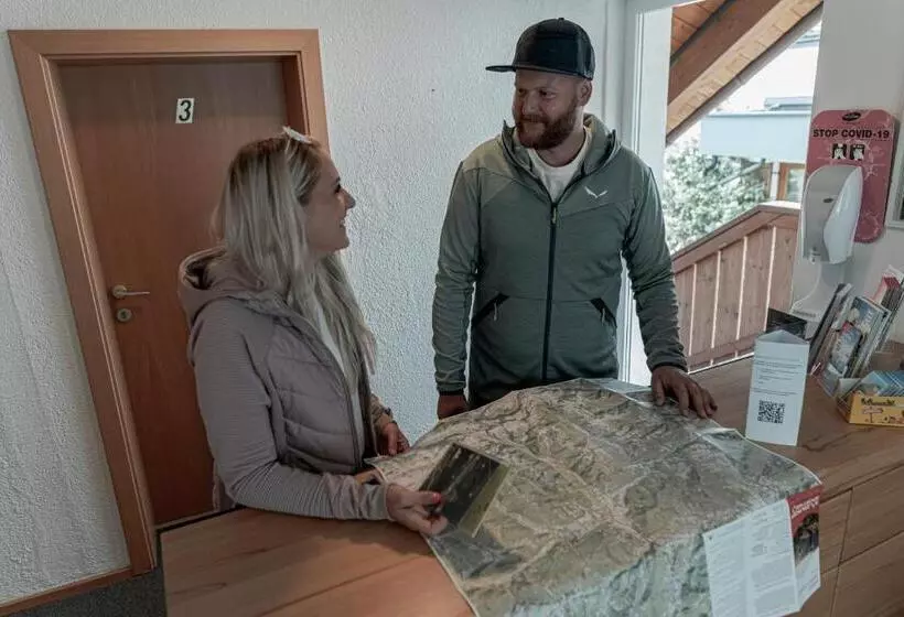 هتل Haus Heimat Wagrain