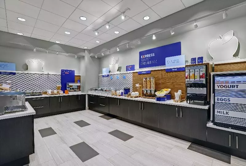 Hotelli Holiday Inn Express Kingston West By Ihg