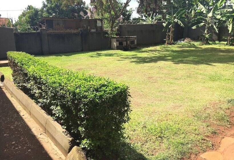 Pension A Home To Remember Guest House