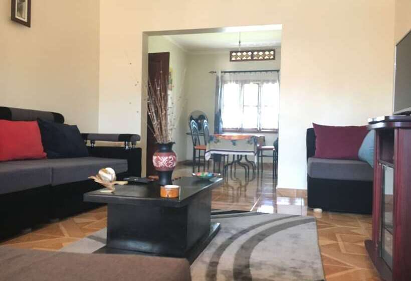 Pension A Home To Remember Guest House