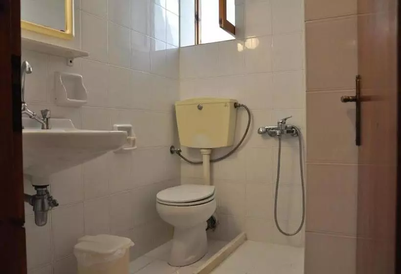 پانسیون Gianna S Studios Apartments