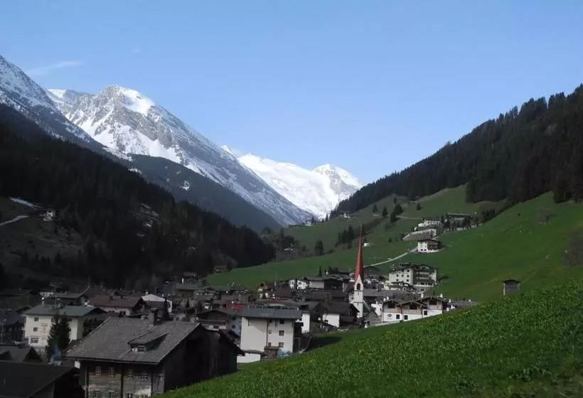 ペンション Gästehaus Alpenland