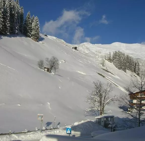 ペンション Gästehaus Alpenland
