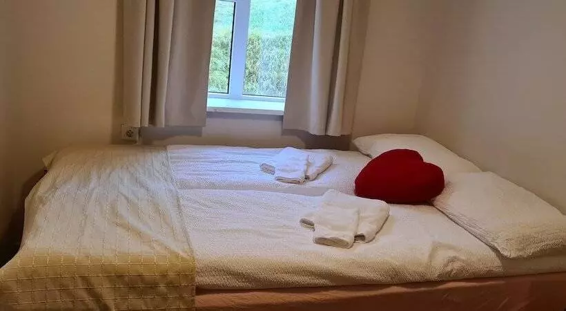 پانسیون Guesthouse Stekkatún