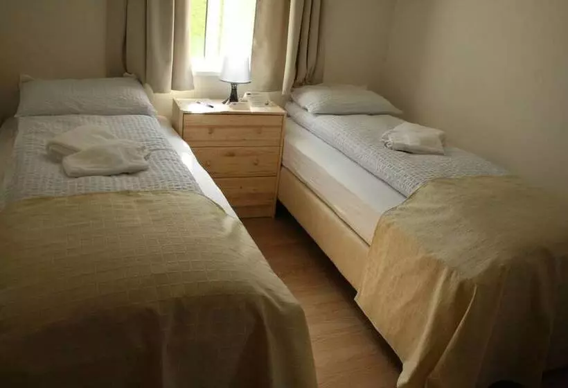 پانسیون Guesthouse Stekkatún