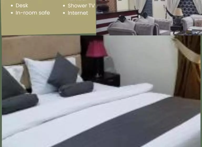 پانسیون Monarch Residency