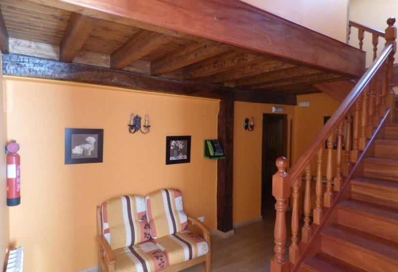 Pensión La Campanilla