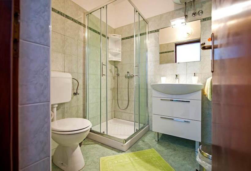 פנסיון Rooms Stefania