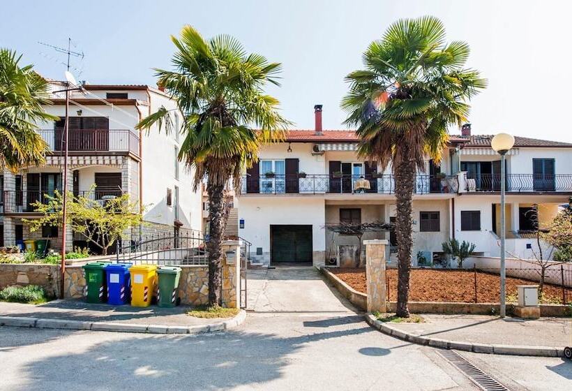 פנסיון Rooms Stefania