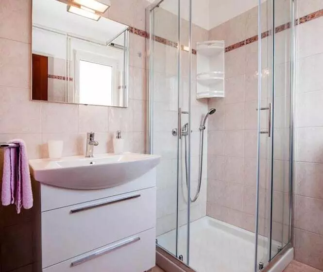 پانسیون Rooms Stefania