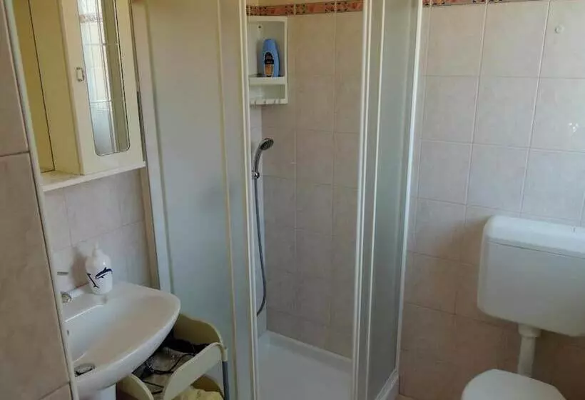 پانسیون Rooms Stefania