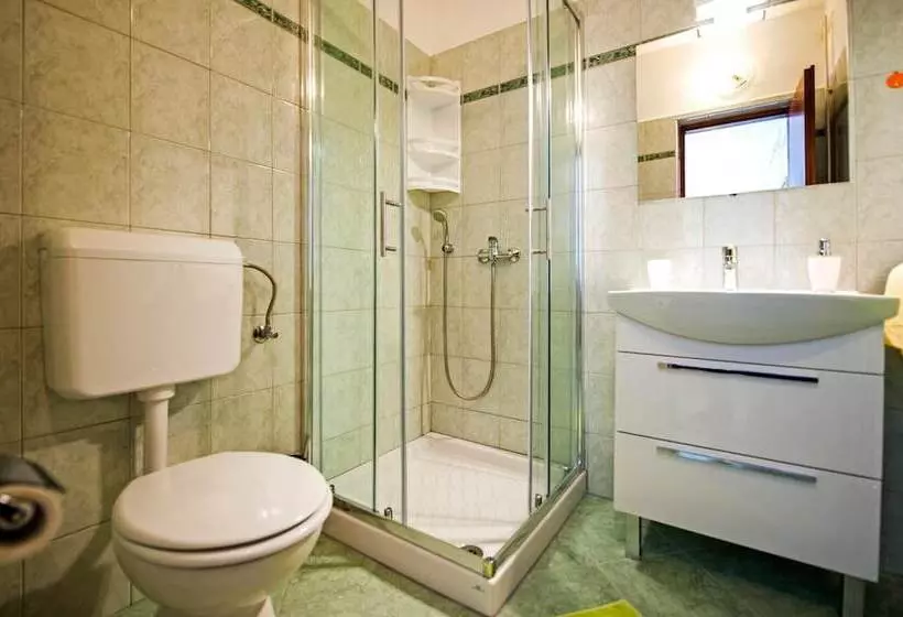 پانسیون Rooms Stefania