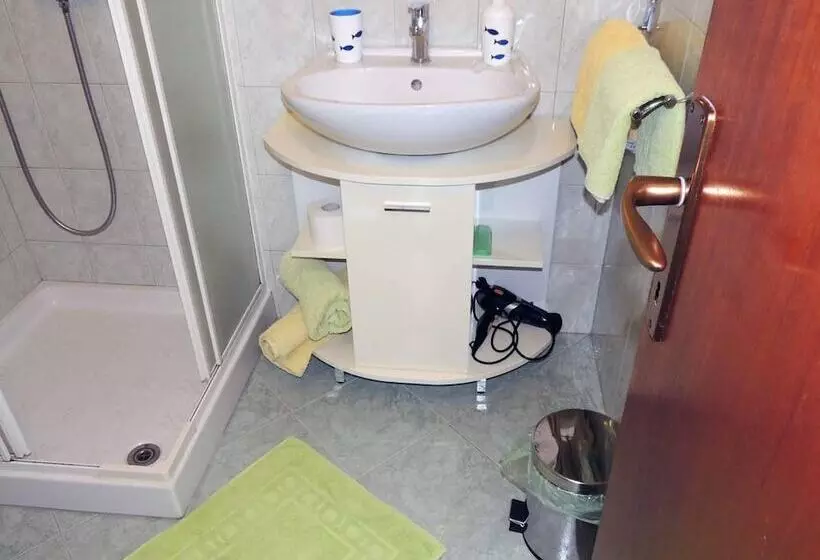 پانسیون Rooms Stefania