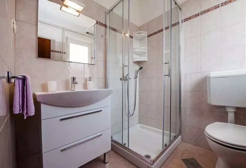 پانسیون Rooms Stefania