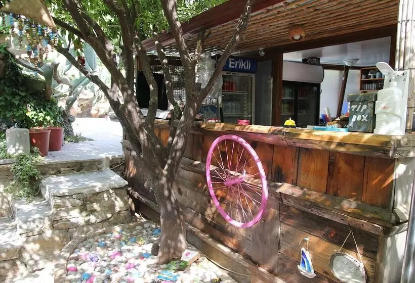 Retkeilymaja Eski Datça Pansiyon