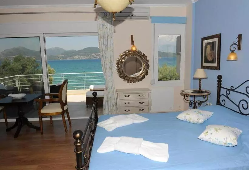 Hotelli Agnadi Suites