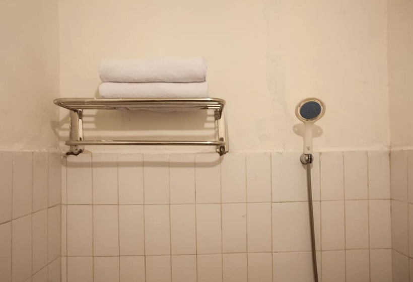 호텔 Cirasa Syariah By Oyo Rooms