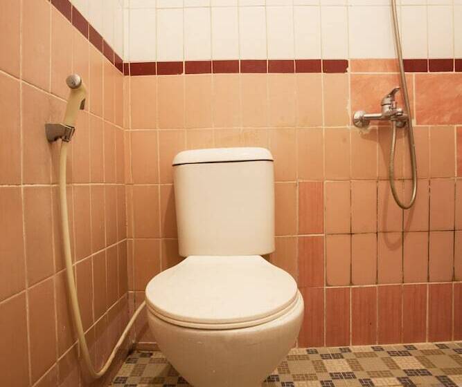 호텔 Cirasa Syariah By Oyo Rooms