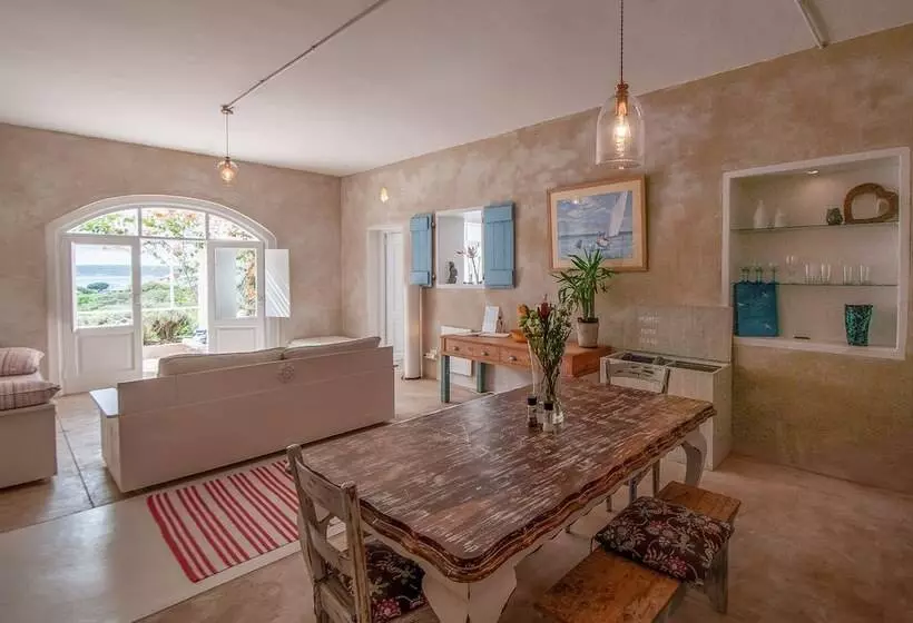 Majatalo Charlotte House